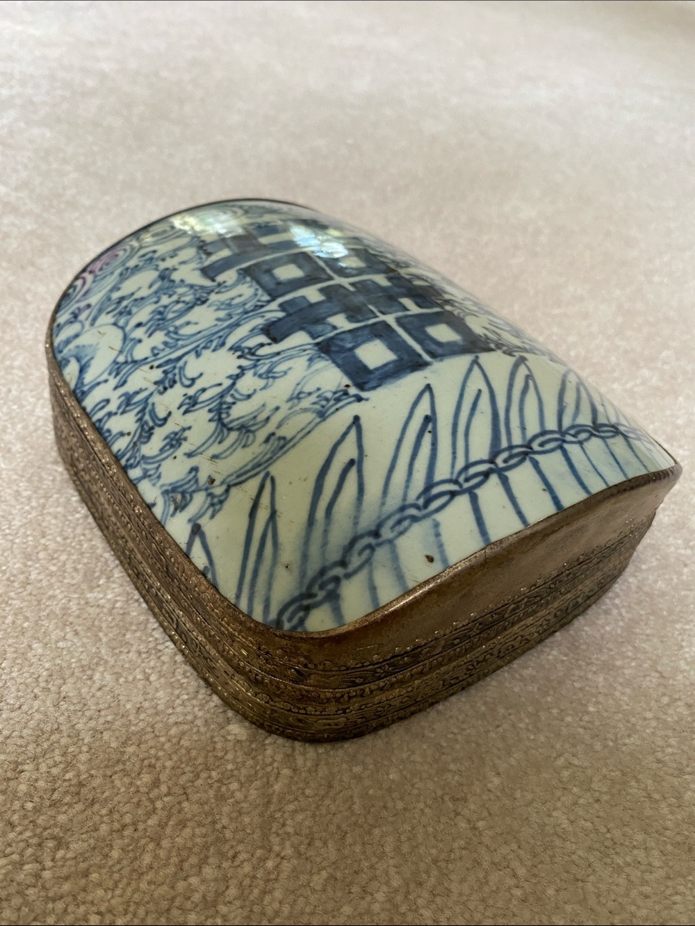 Vintage Chinese Hand Painted Porcelain Shard Top Silver Tone Trinket Box